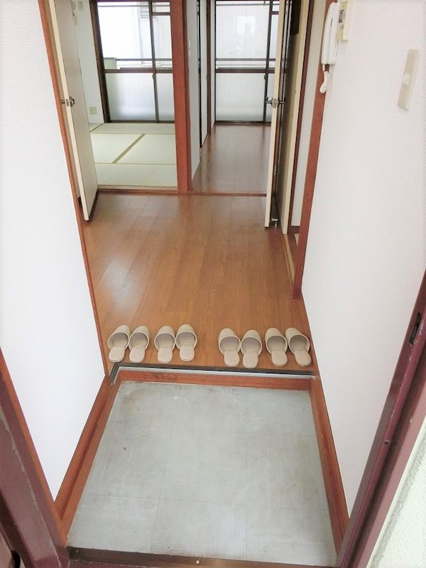 荻野マンション 玄関