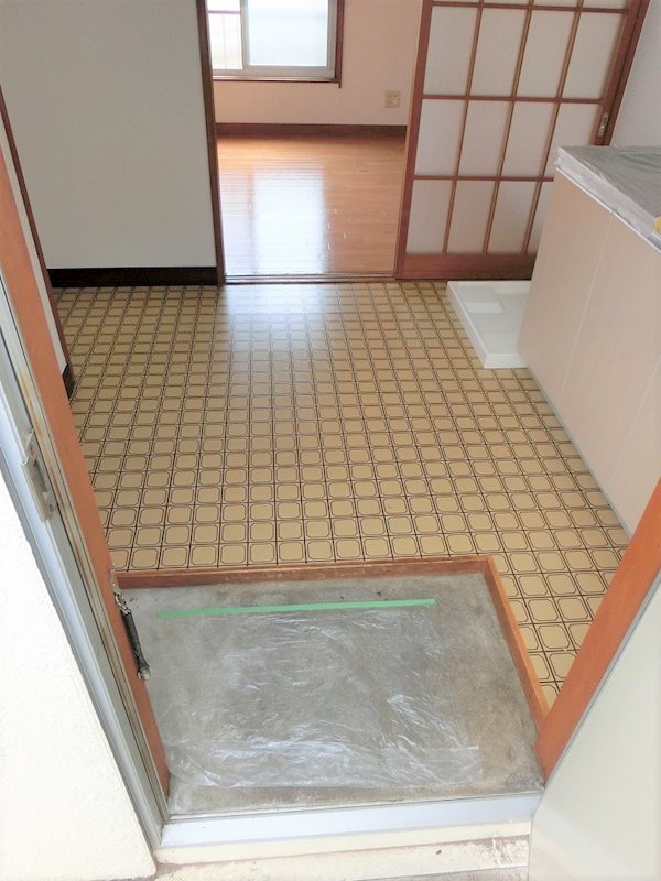 ハイツみのり 玄関