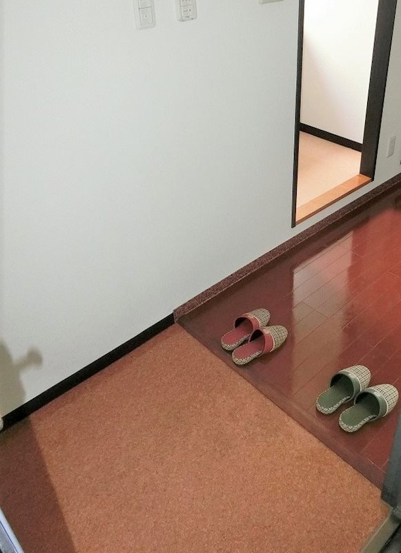 LUビル 玄関