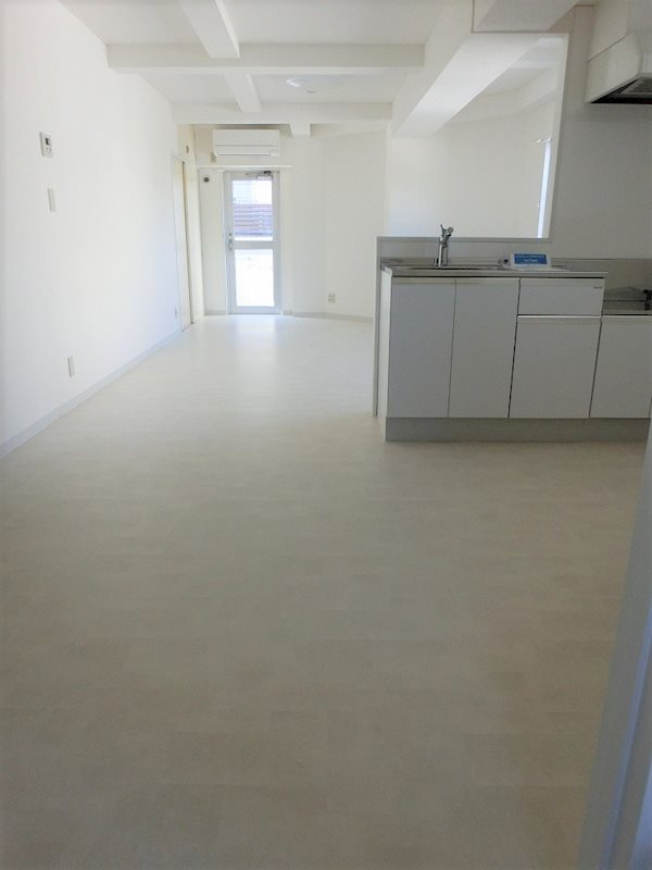 メゾンホワイト リビング