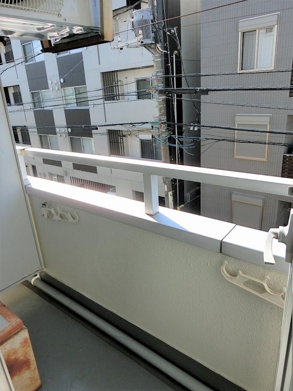 メゾンホワイト ベランダ