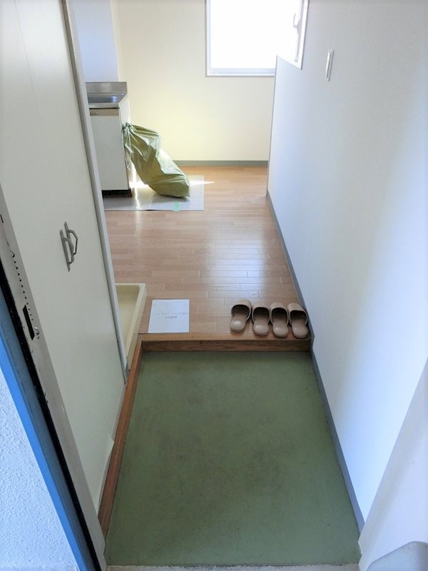 メゾンホワイト 玄関