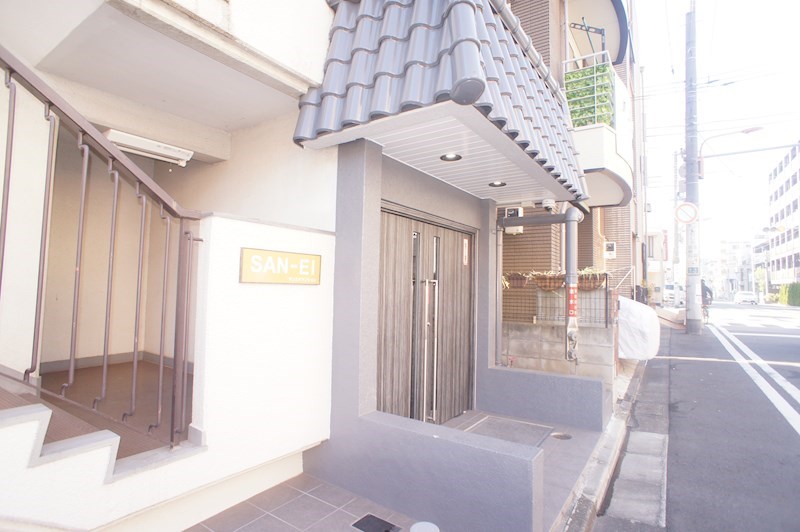 三栄マンション エントランス
