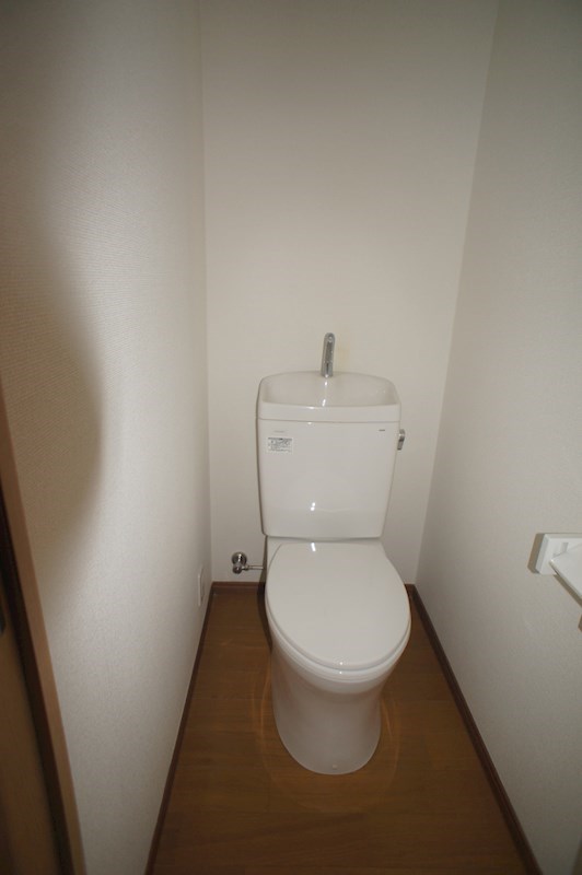 白岩ビル トイレ