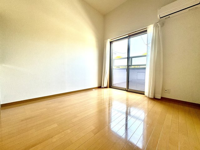 Ｍ．アルヴェリーノ その他