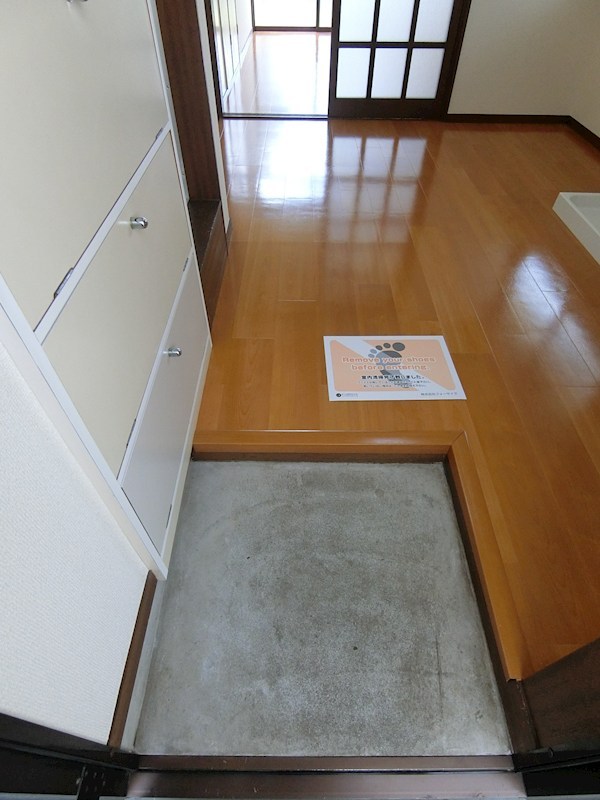 ドミール深沢 玄関