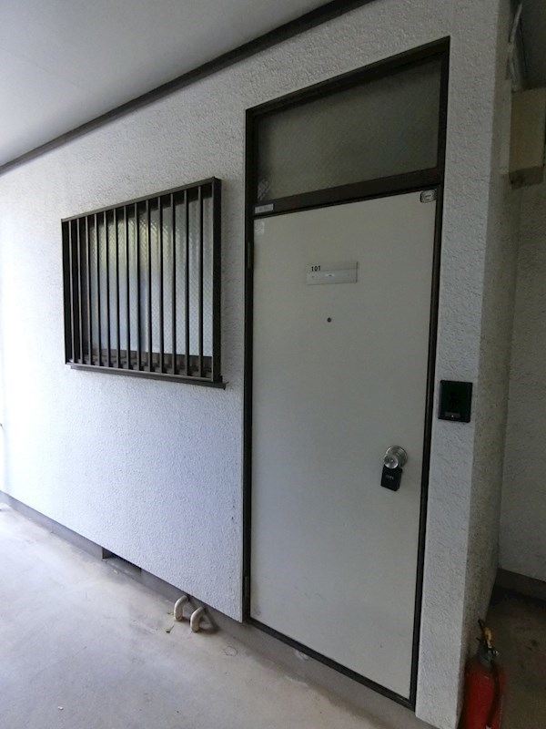シティホーム 玄関