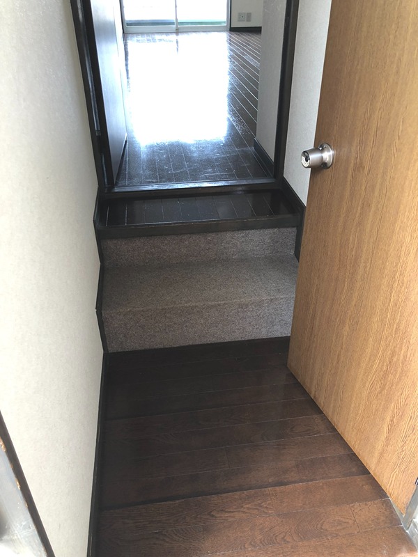 ハイム静観 玄関