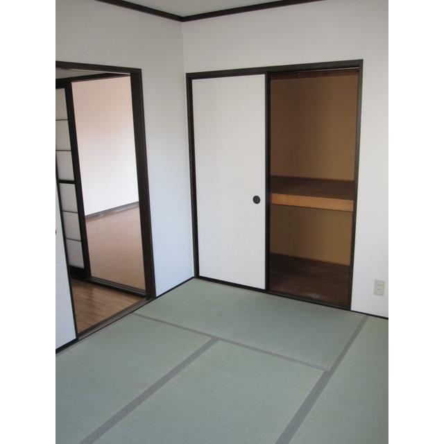 ラポール西中央 収納