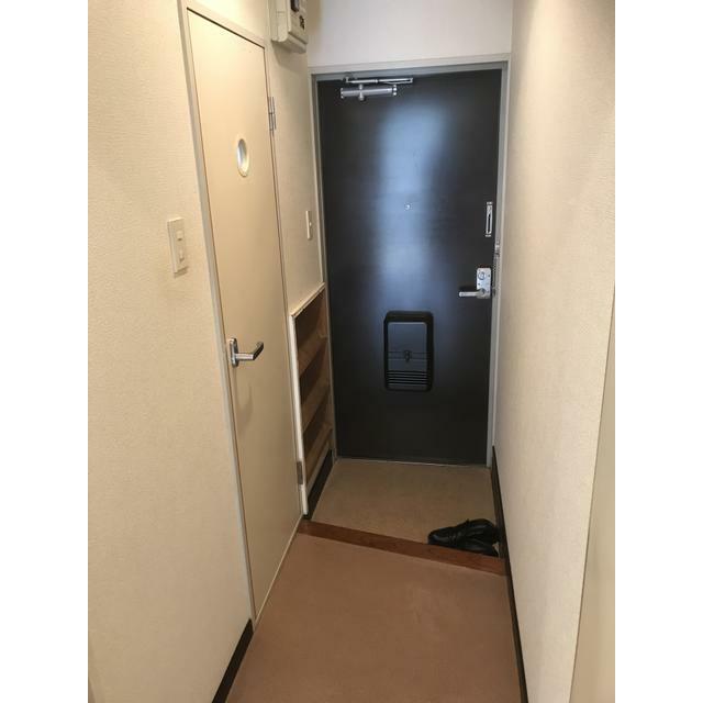 メゾンサンセイ 玄関