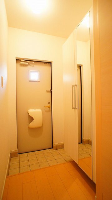 ヴィラ　フローラ 玄関