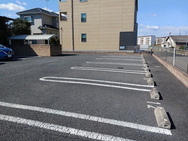 サニーレジデンス 駐車場