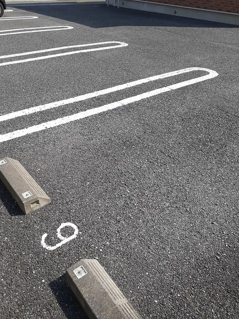 プロムナードつきのわ 駐車場