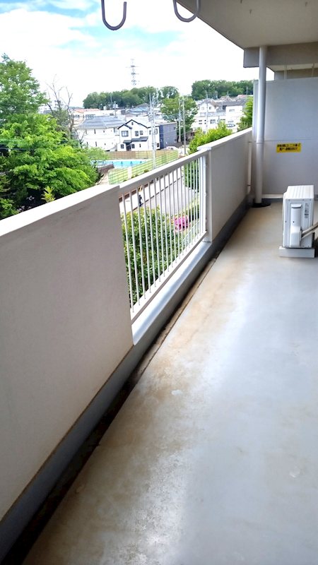 狭山台団地　5-15号棟 ベランダ