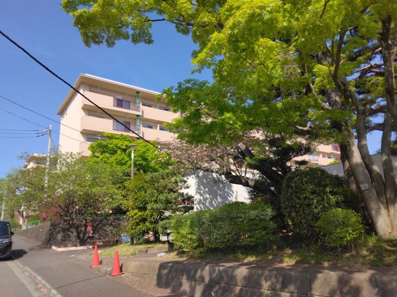 鶴川6丁目団地　8-12号棟 外観