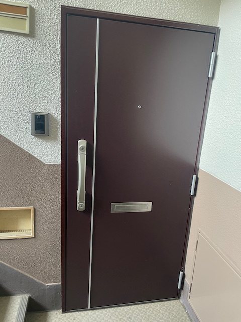 笹下台団地　9-16号棟 玄関