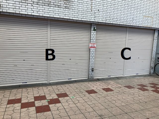 アドネスビル 玄関