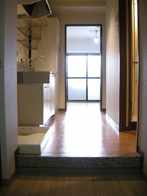 グランコスモ鴨川 玄関