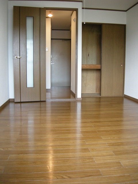 コスモハイツ河原町 リビング