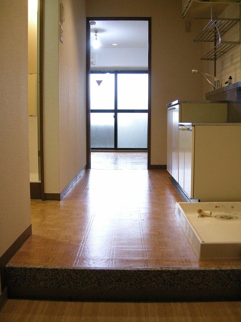グランコスモ鴨川 玄関