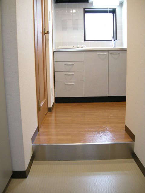グランコスモ御所東 玄関