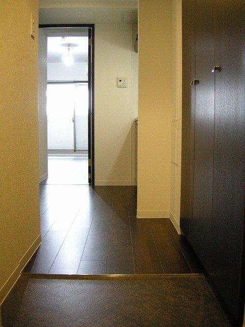 グランコスモ御所 玄関