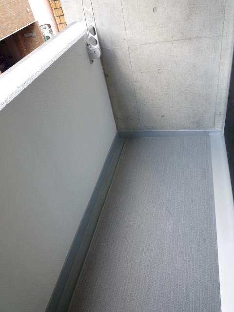 グランコスモ今出川 ベランダ