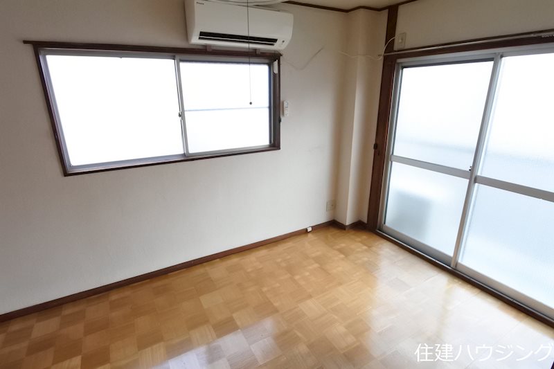 矢田マンション リビング