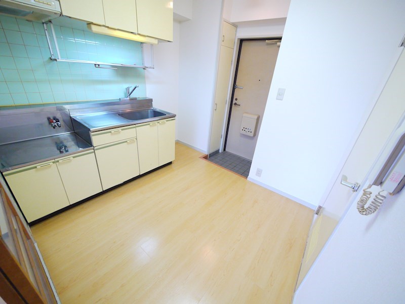 メゾン富士 玄関