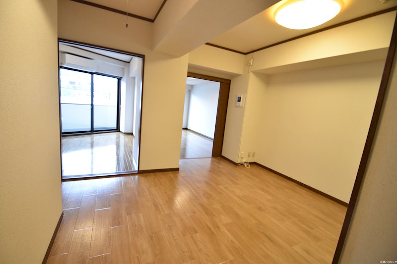 グランビュー西原 玄関