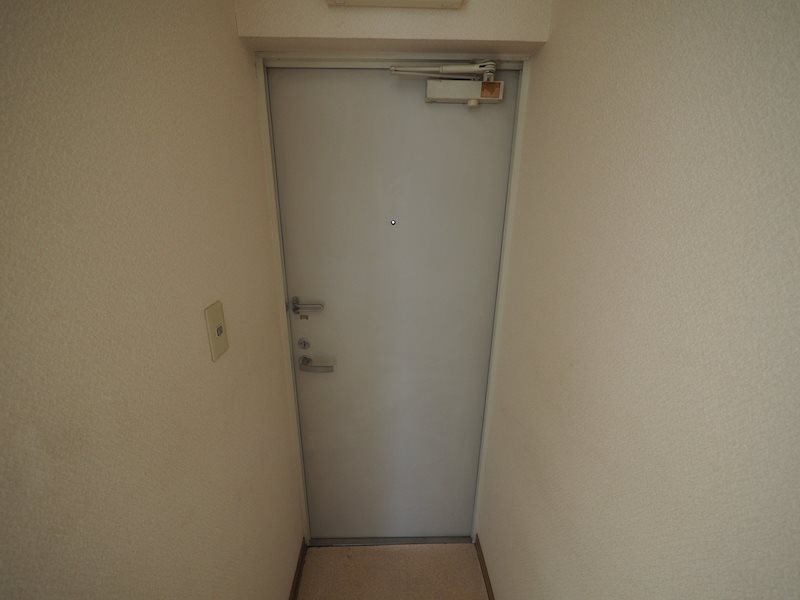 ビラカワシマ 玄関