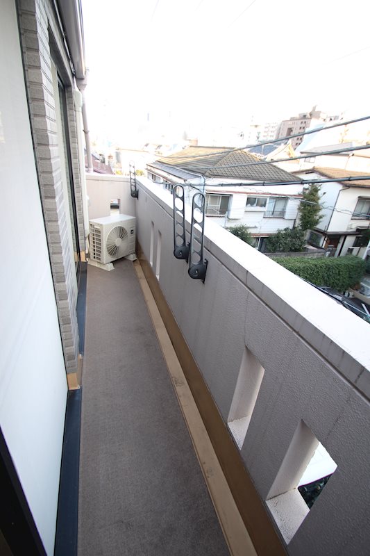 ビーンズ新中野 ベランダ