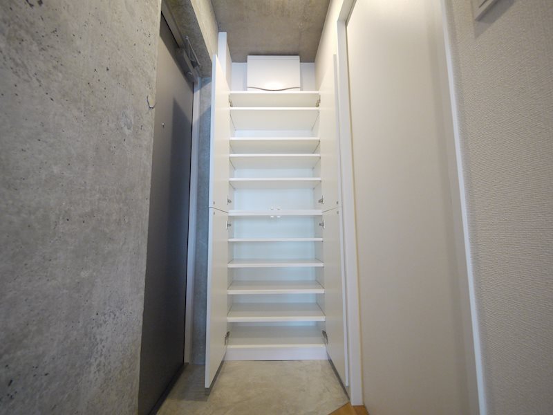 posada-rinca  玄関