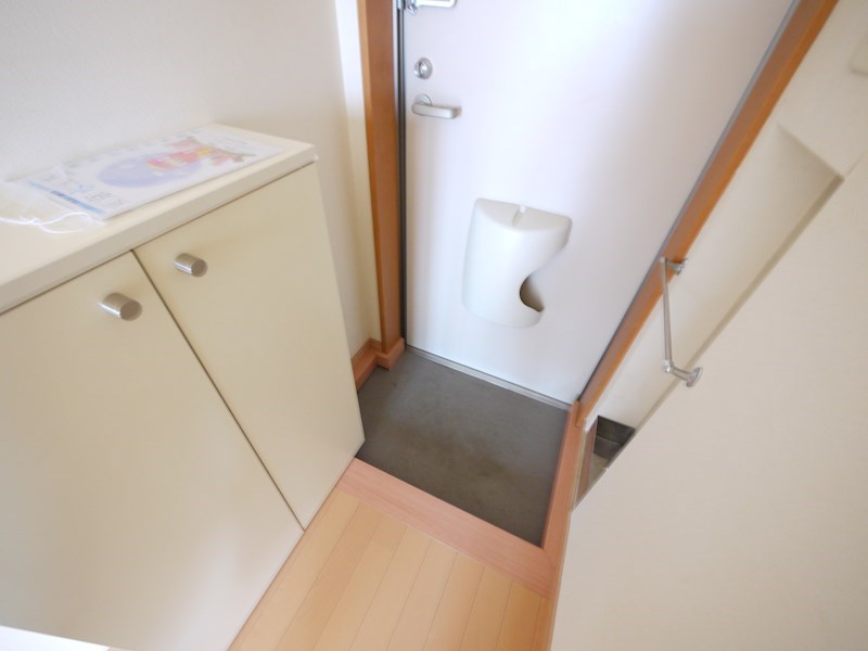 マイプラン中野中央B棟  玄関