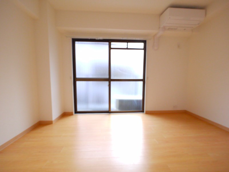 メゾンシルクロード  リビング