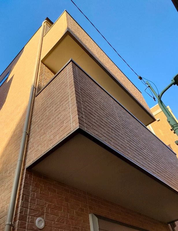 建築中