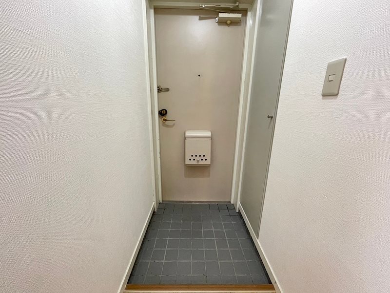 プラムハイツ 玄関