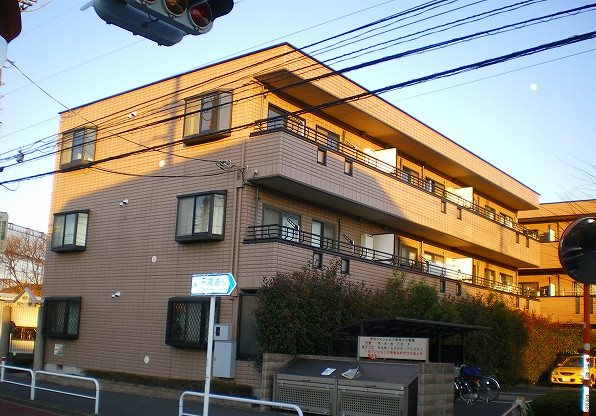 芦花ツインヒルズWEST   203号室 外観