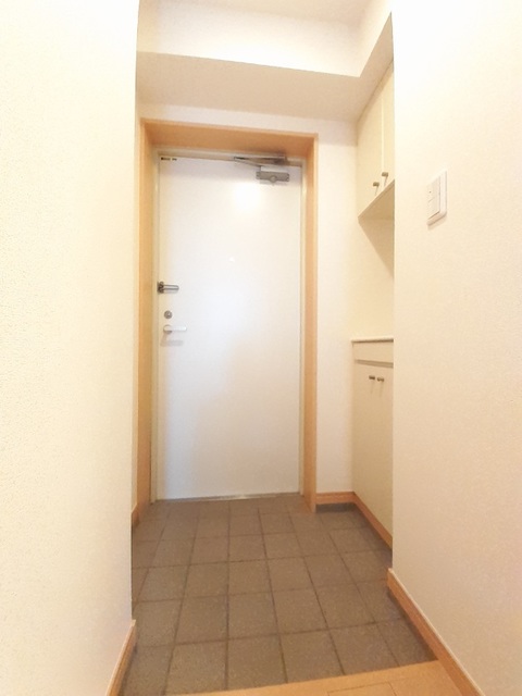 ベルヴィル代々木公園 玄関