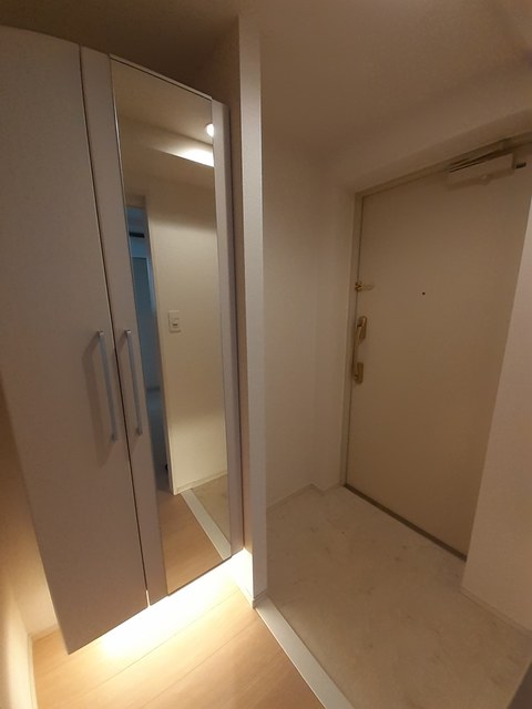 カーサ　アルドーレ 玄関