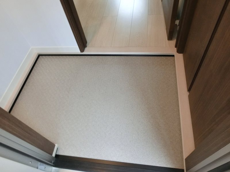 サラスヴァティー 玄関