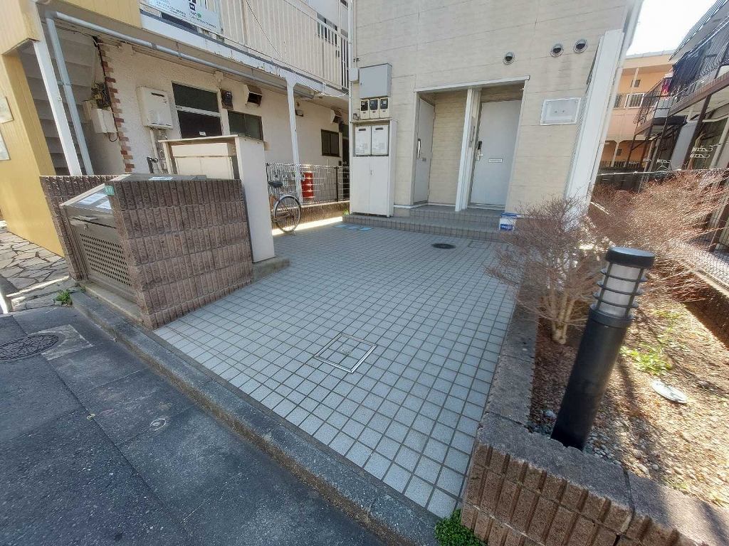 レオパレスルナ その他3