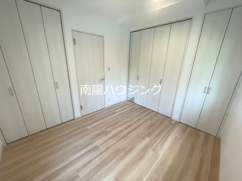 成城6丁目貸家 ベッドルーム