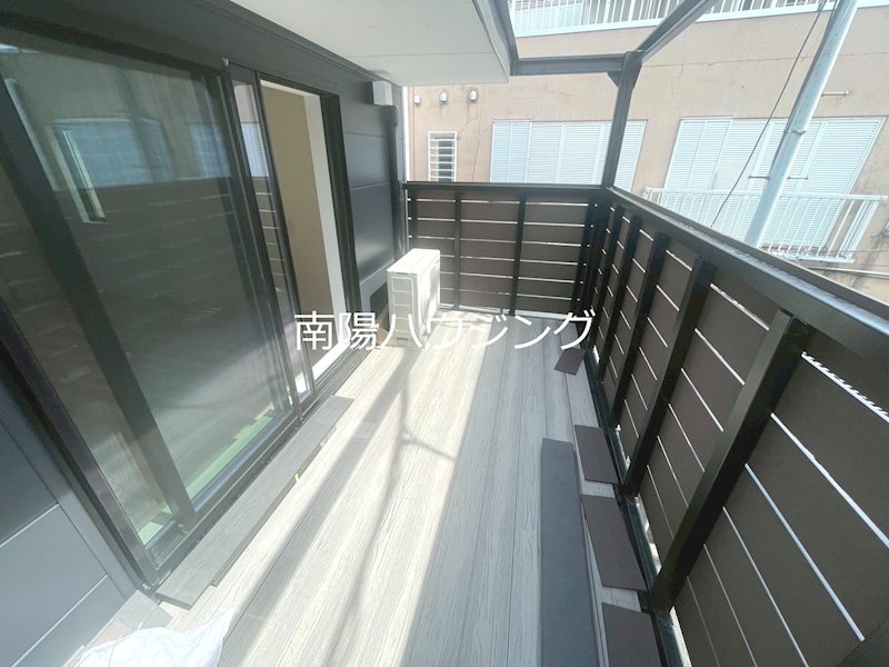 成城6丁目貸家 ベランダ