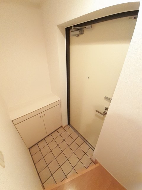 アクシオン音羽 玄関