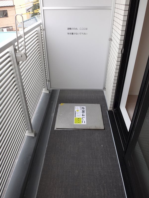 メイクスデザイン三宿 ベランダ