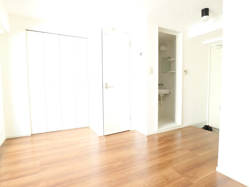 ラ・メゾン・デ・カトルフィーユ 玄関