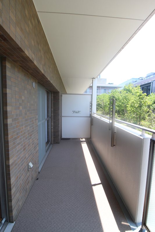 アソシエール中野弐番館 ベランダ