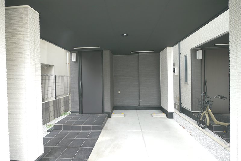 代々木4丁目　戸建て 玄関