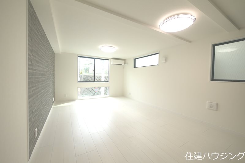 代々木4丁目　戸建て リビング